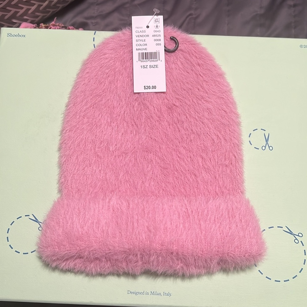 Pink Cold Weather Essentials - Picture 5 of 7